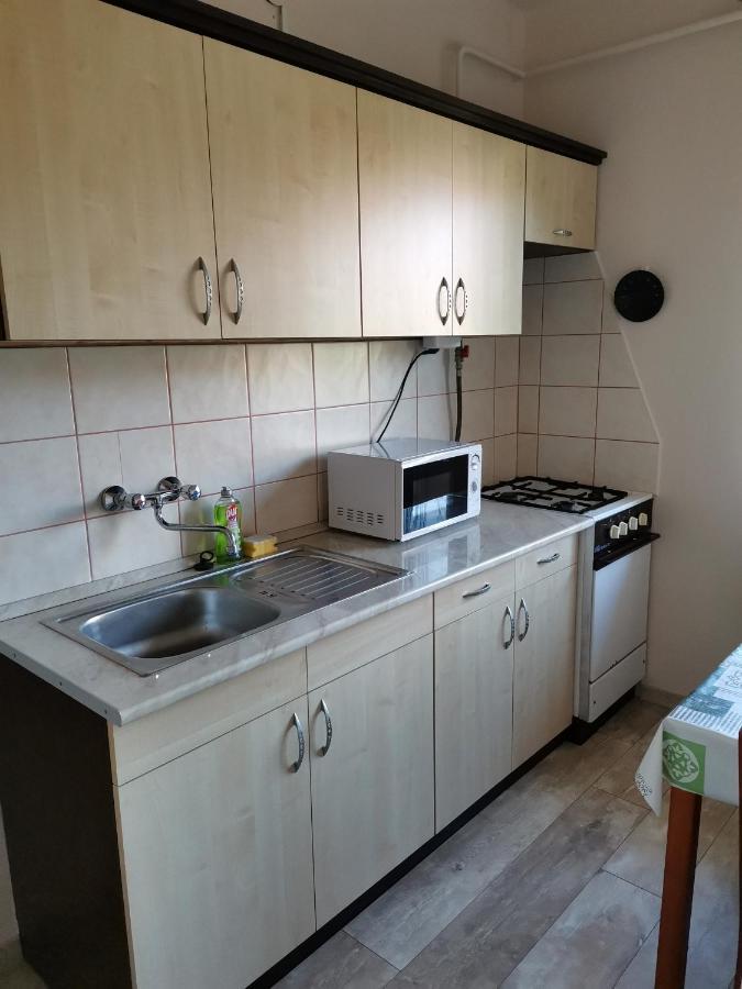 Апартаменты Roland Apartman Балатонлелле Экстерьер фото
